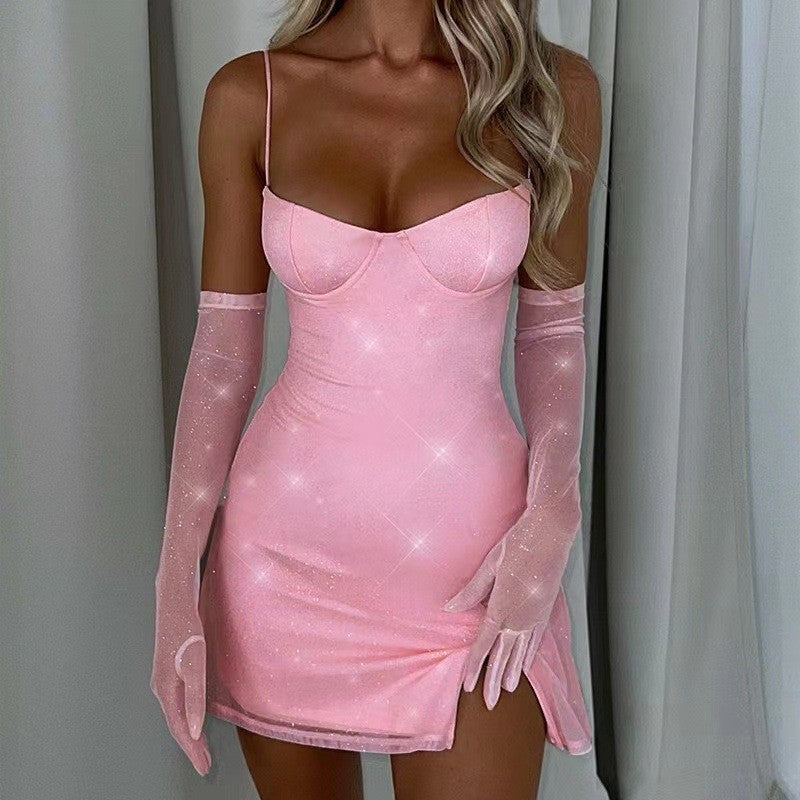 Trumpa sukienka z rozcięciem i ramiączkami