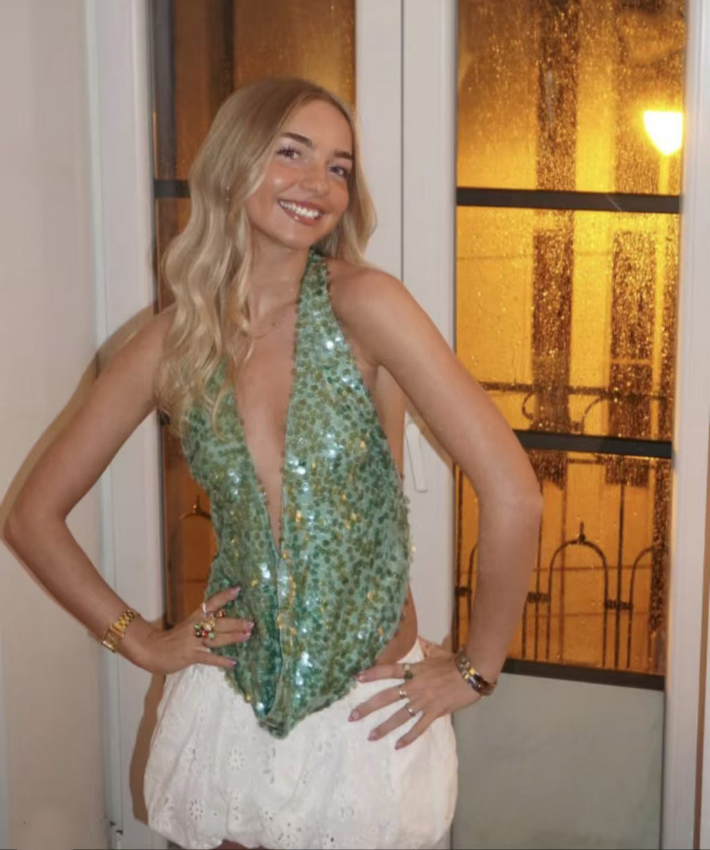 Deep V cekinowy halter