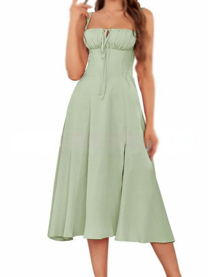 Solidna sukienka na ramiączkach z wiązaniem